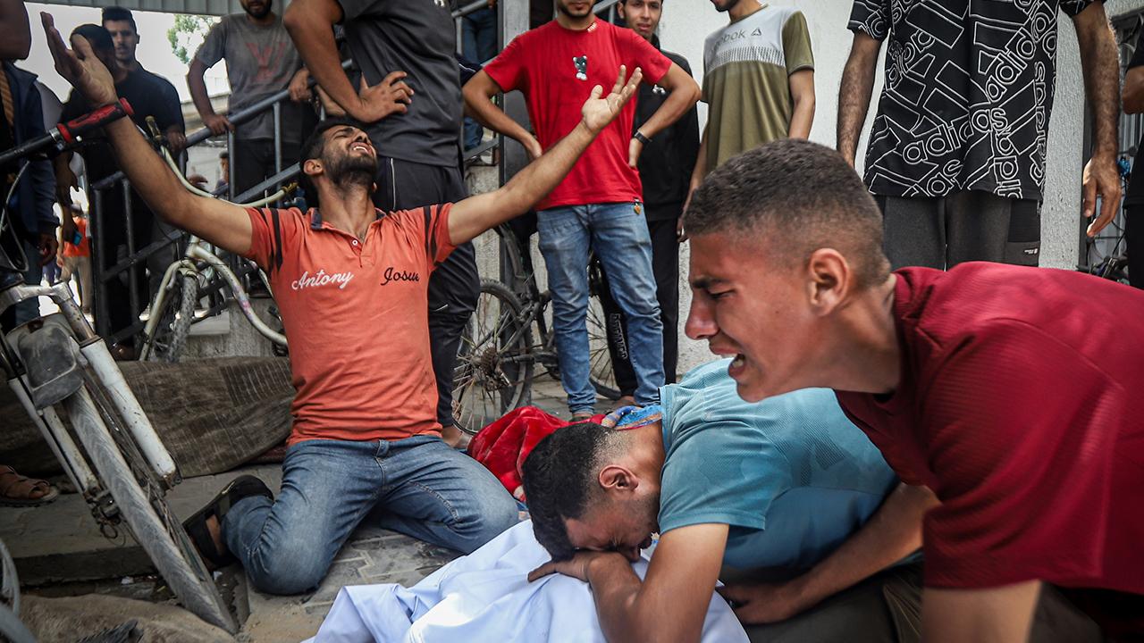 İşgalci İsrail'in Gazze Şeridindeki saldırılarında can kaybı, 73 bin 35'e yükseldi