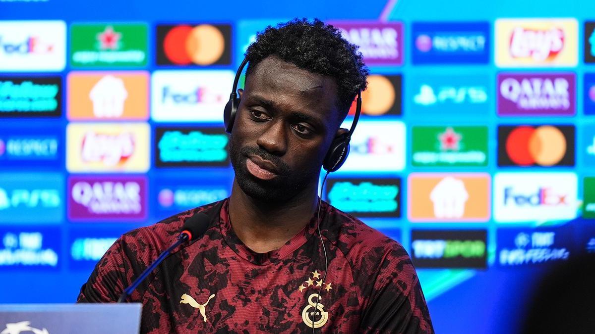 Davinson gidiyor, dünya yıldızı geliyor! Galatasaray'dan savunma hamlesi