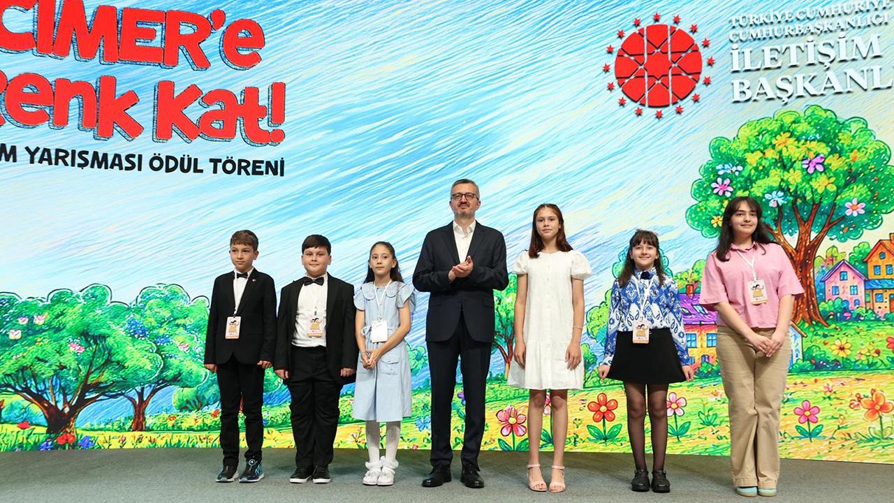 CİMERe Renk Kat yarışmasında çocuklar ödüllerini aldı