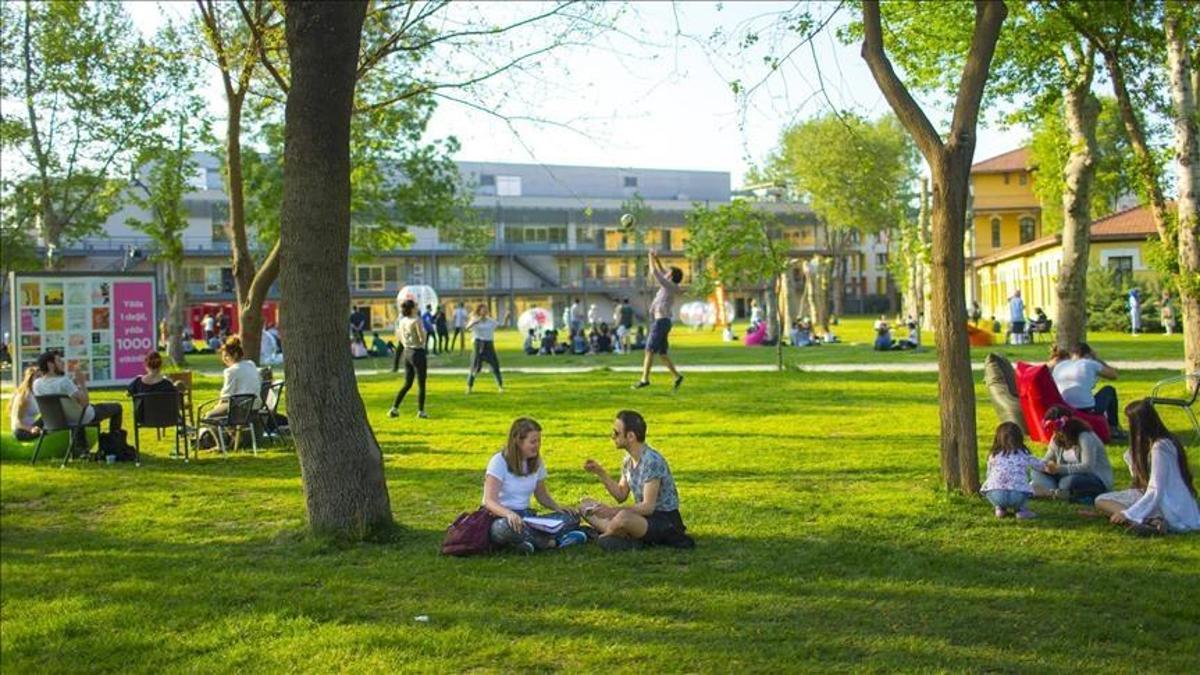 İstanbul Bilgi Üniversitesi açıldı mı? Resmi Gazete'de yayımlandı! İstanbul Bilgi Üniversitesinde eğitim devam edecek mi?