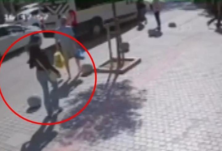 Taksinin çarptığı avukat ağır yaralandı; kaza kamerada