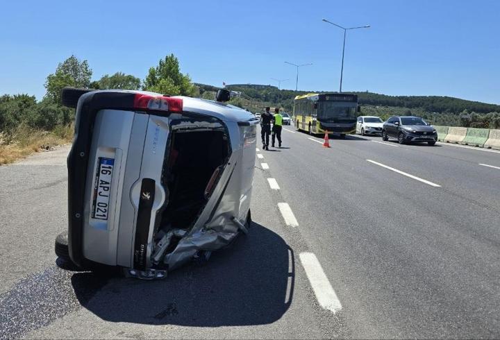 Takla atan otomobilin sünücüsü yaralandı