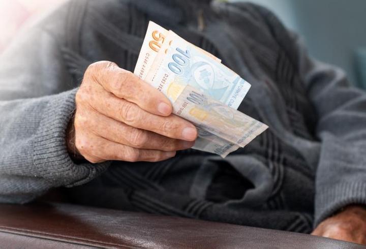 Emekli ve memurun maaş zamları netleşiyor! İşte masadaki oranlar