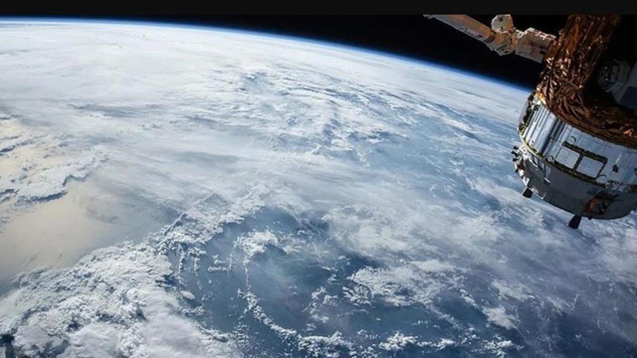 NASA'dan batan uzay teleskobunu kurtarma operasyonu: Yörüngede kritik buluşma