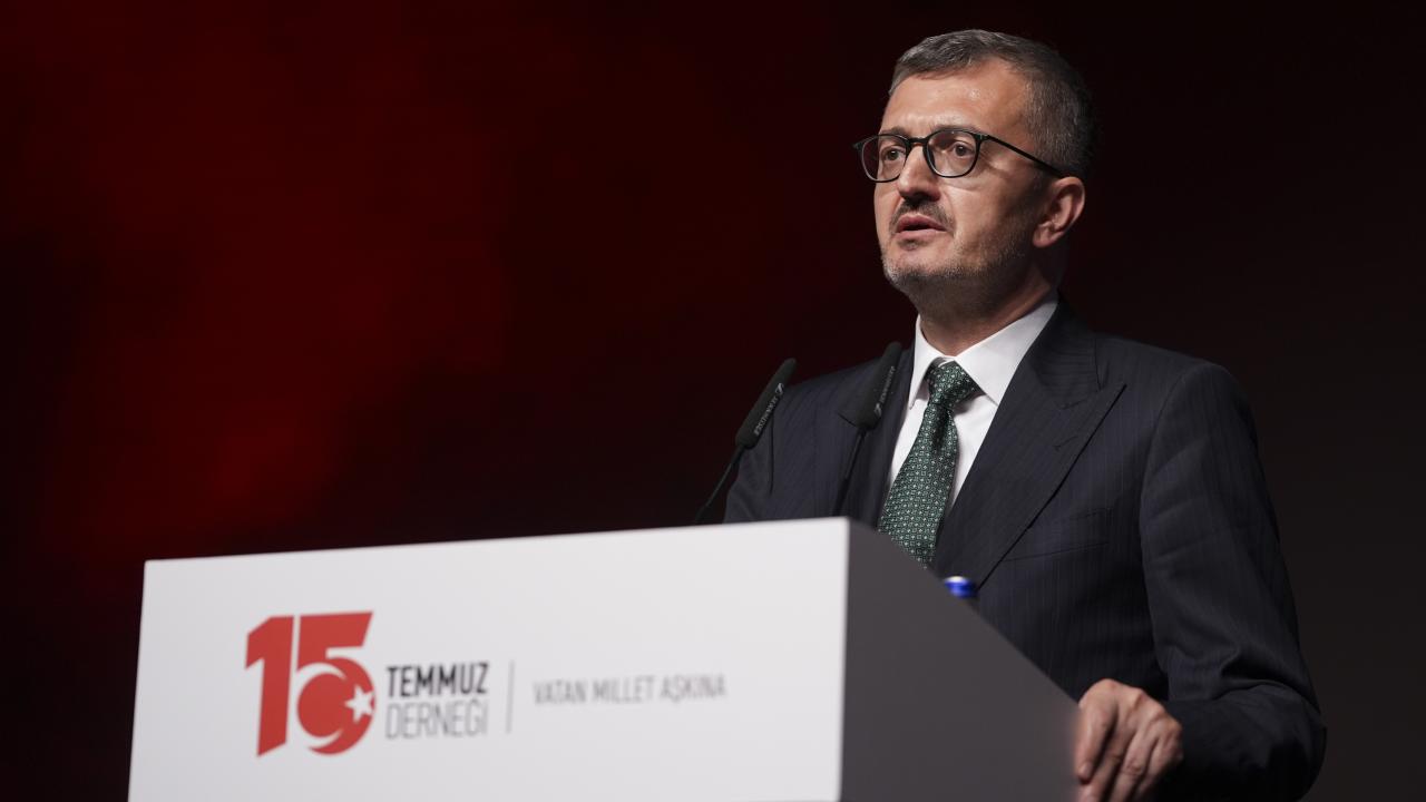 İletişim Başkanı Duran: FETÖ, faaliyet gösterdiği her ülke için açık bir tehdittir