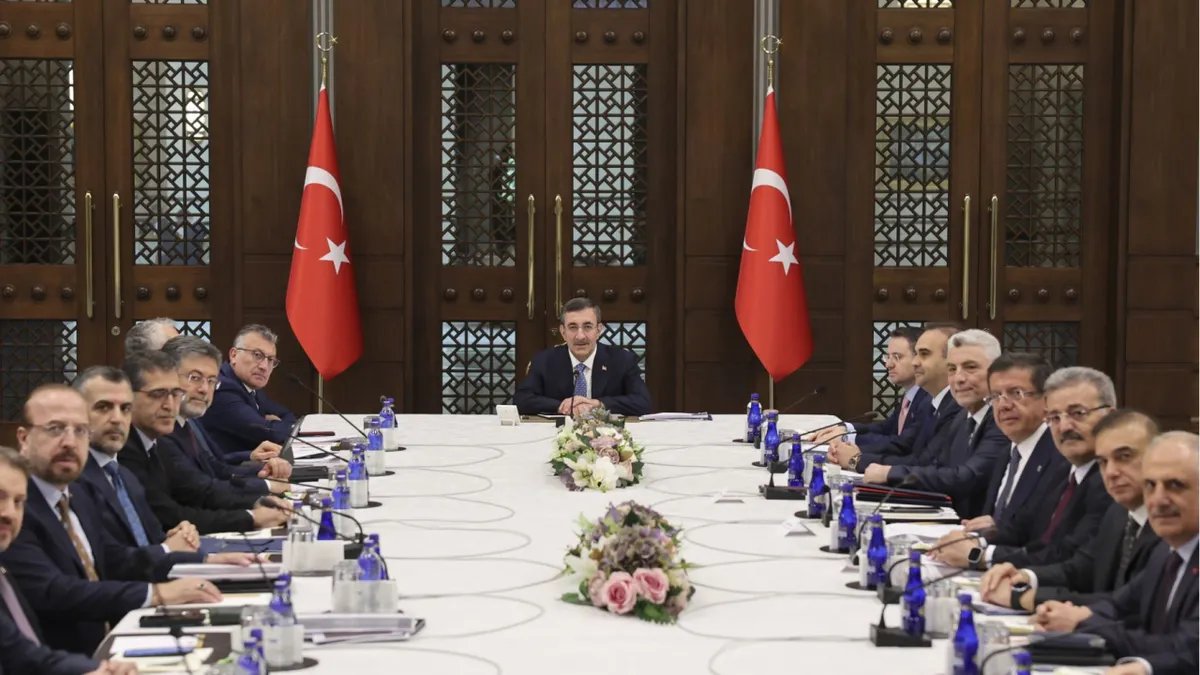 SON DAKİKA: Ekonomi yönetiminden yeni üretim ve yatırım hamlesi: 250 milyar liralık kredi paketi geliyor