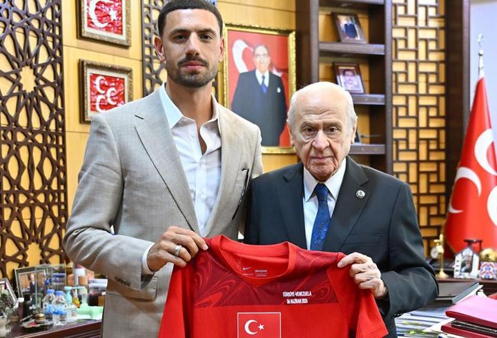 Merih Demiral, Devlet Bahçeli'yi ziyaret etti