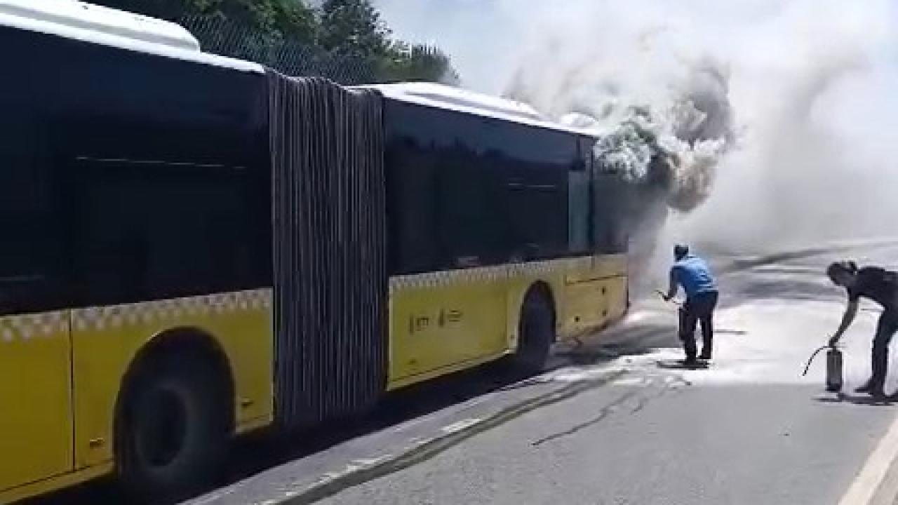Seyir halindeki İETT otobüsünde yangın