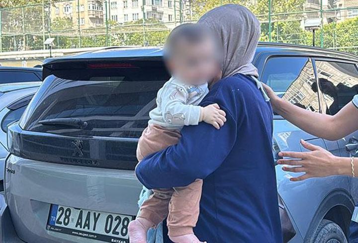 Bu nasıl anne! Kucağında bebek çantasında 1 kilo uyuşturucu