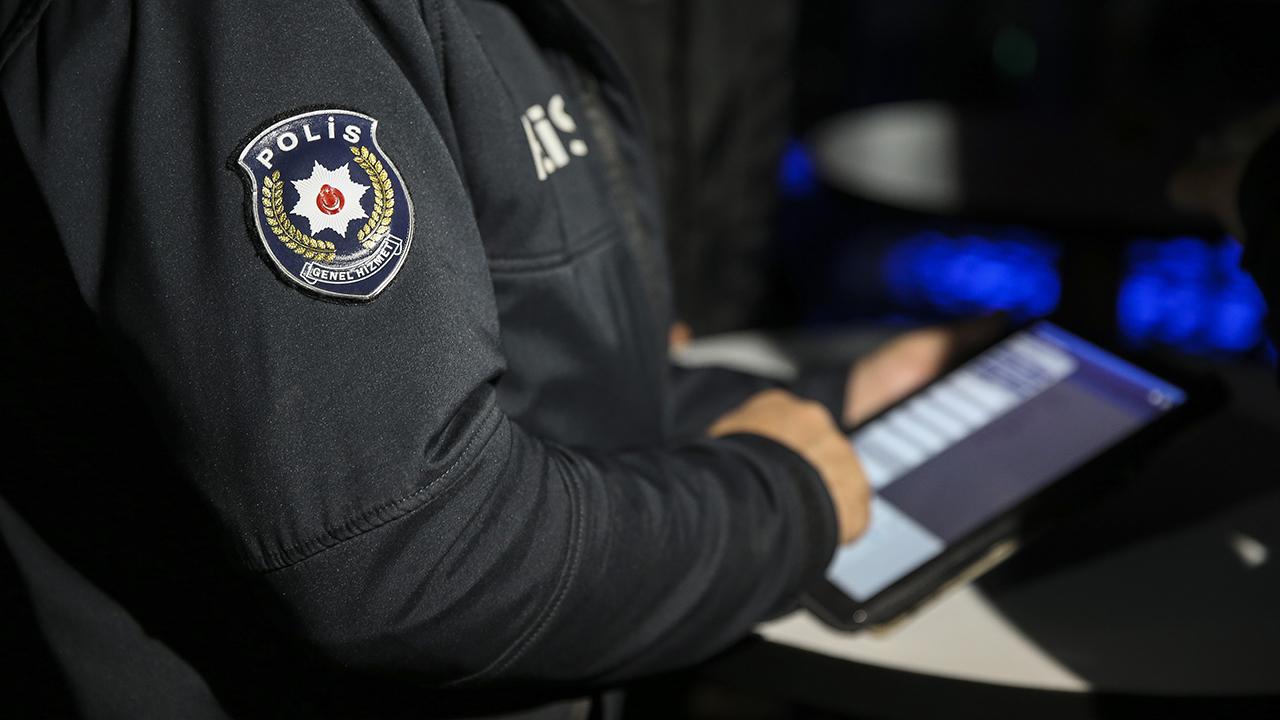 Ehliyetsiz sürücü drift yaptı, yayaya çarptı: 180 bin lira ceza
