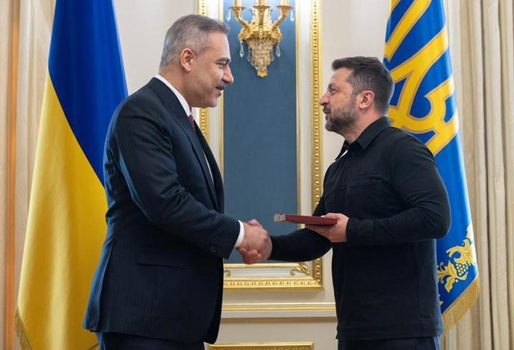 Dışişleri Bakanı Hakan Fidan, Ukrayna Devlet Başkanı Zelenskiy ile bir araya geldi