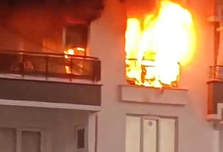 Batman'da apartman dairesinde çıkan yangın söndürüldü