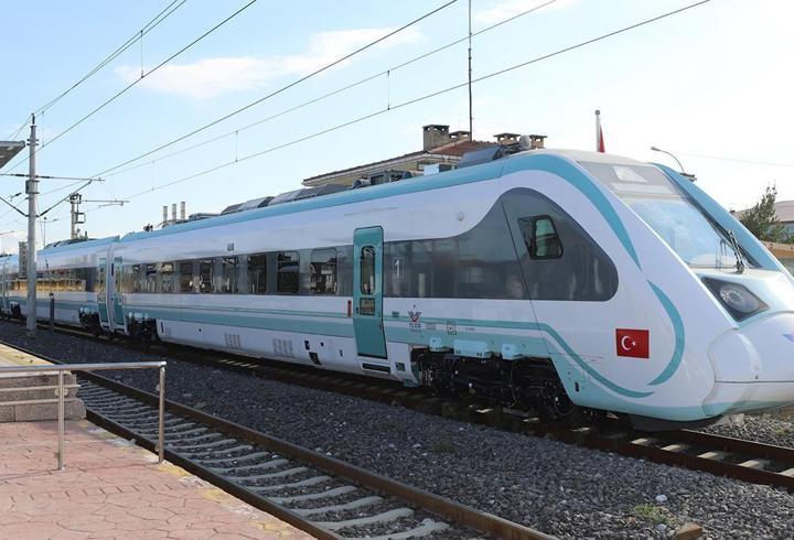 Milli Elektrikli Tren setleri yeni rotasında yolcularla buluşacak