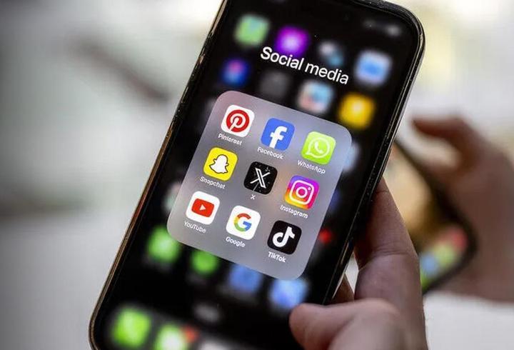 Çekya'da okullarda cep telefonu dönemi kapanıyor