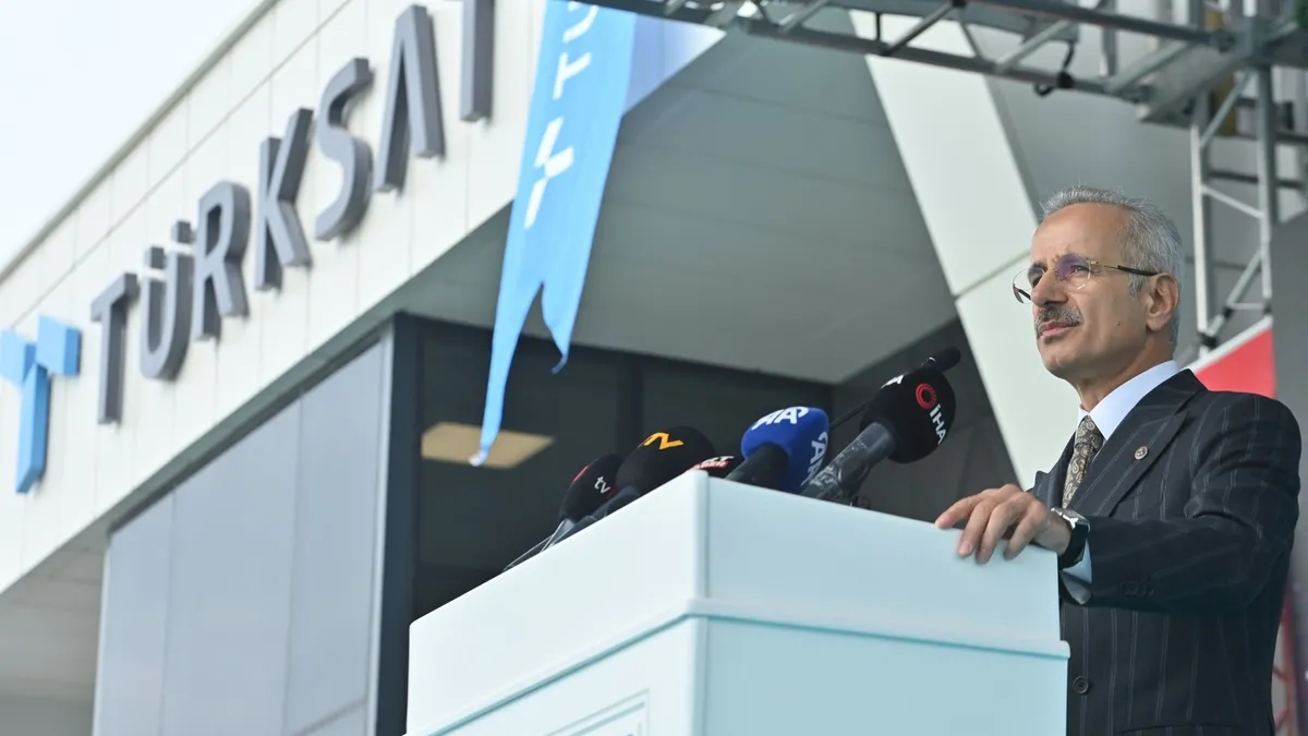 Bakan Uraloğlu açıkladı: Türkiye'nin dijital kalesi olacak! TÜRKSAT Gölbaşı Veri Merkezi'nde ilk kazma 22 Temmuz'da vurulacak