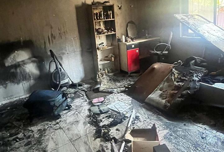 Eski eş dehşeti! Anne ve çocukları banyoya sığınarak kurtuldu