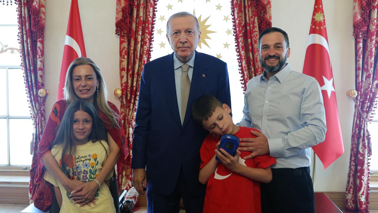 Cumhurbaşkanı Erdoğan, İngiltere'de hoşgörü mesajı veren Joshua Harris'i kabul etti