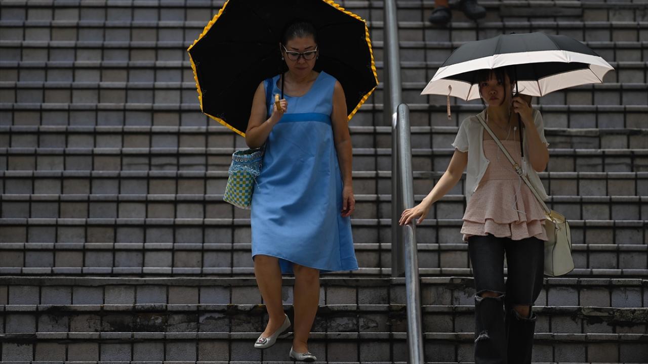Japonyada aşırı sıcaklar nedeniyle ilk kez amansız sıcak gün uyarısı verildi