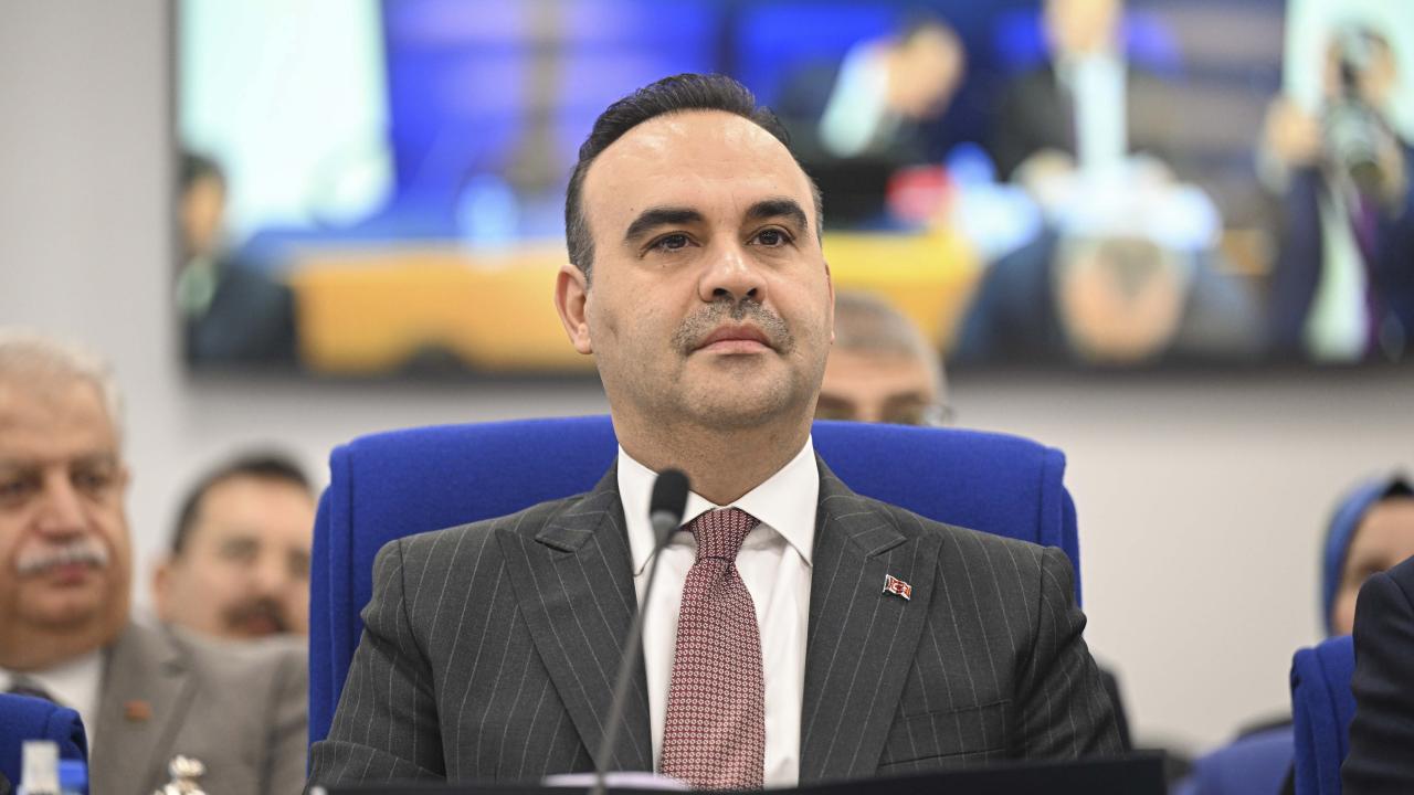 Bakan Kacır, 6. Arktik Bilim Seferi'ni TRT Haber'e anlattı