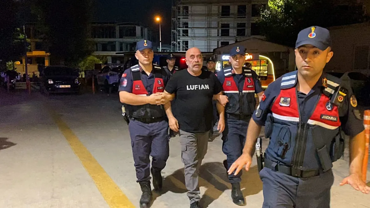 Ünlü yönetmen Ezel Akay ve kardeşi gözaltına alındı!