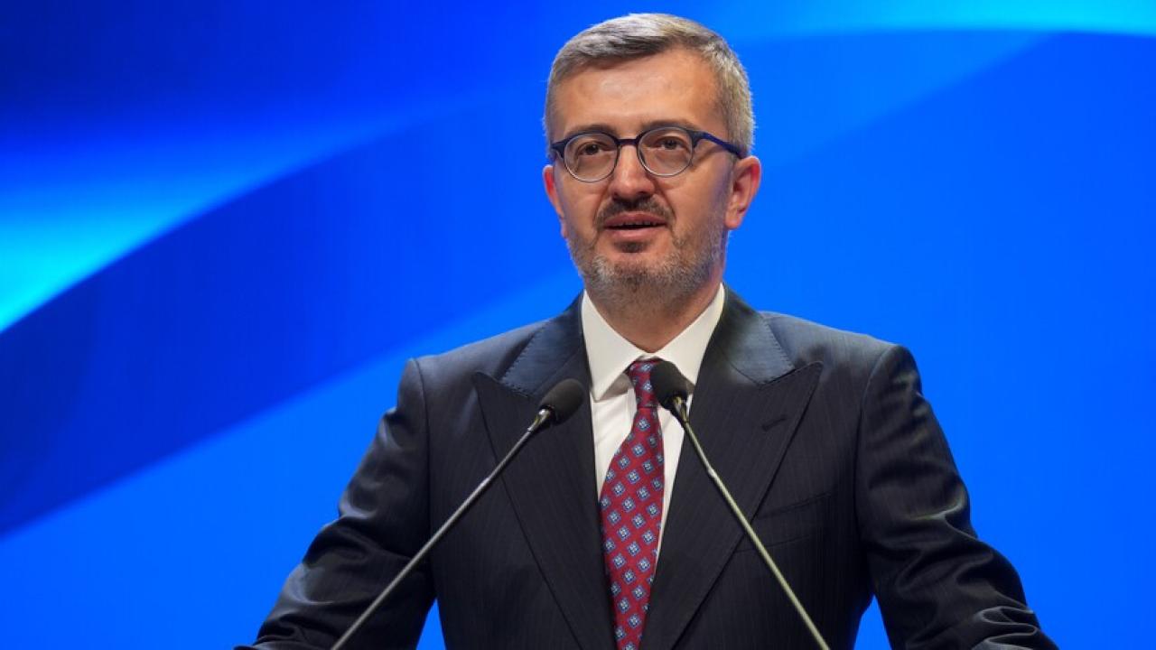 İletişim Başkanı Duran, usta edebiyatçı Rasim Özdenören'i andı