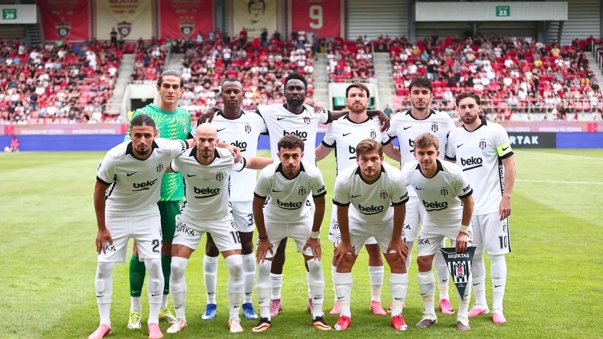 SON DAKİKA | Beşiktaş - Midtjylland | Italiano'nun ilk 11'i belli oldu
