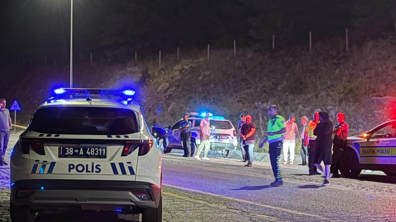 Bisikletten düşen belediye özel kalem müdürü yaşamını yitirdi