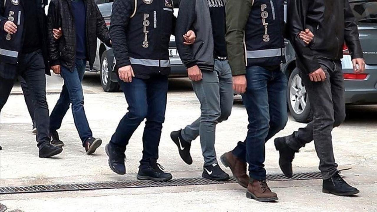 İzmir merkezli yasa dışı bahis operasyonu: 20 zanlı tutuklandı