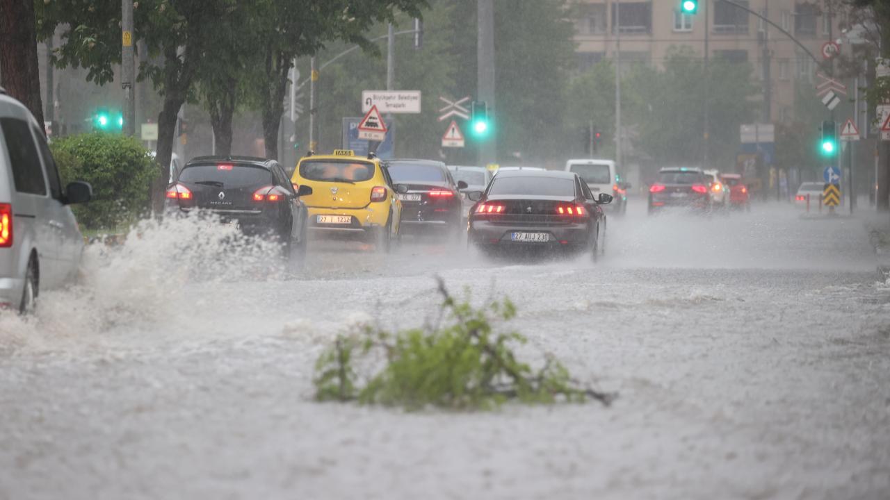 Orta Karadeniz için kuvvetli sağanak uyarısı