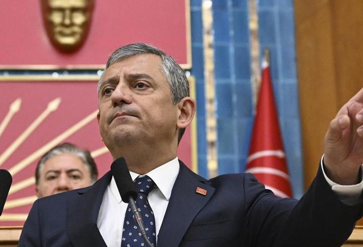 O başkanlar neden CHP'de kaldı? Özgür Özel "geride bırakmayız" demişti