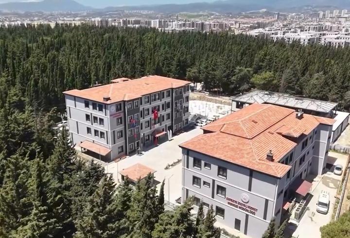Hatay’da kamu binaları hızla yükseliyor