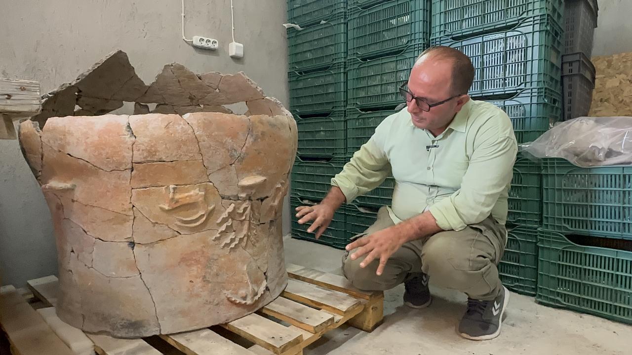 Gökhöyük'te 5 bin yıllık küp bulundu