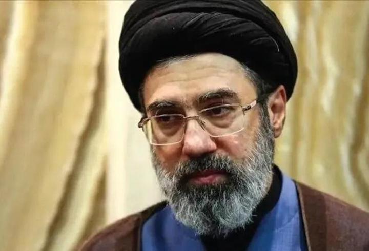 CIA VE MOSSAD PEŞİNDE! Dünyanın en gizemli lideri: Mücteba Hamaney