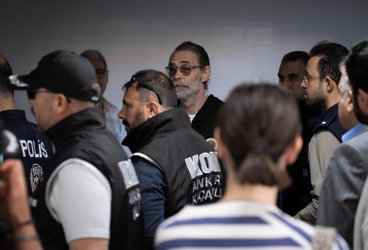 SON DAKİKA.. Ankara Etimesgut Belediyesi'ne operasyon: Erdal Beşikçioğlu gözaltında