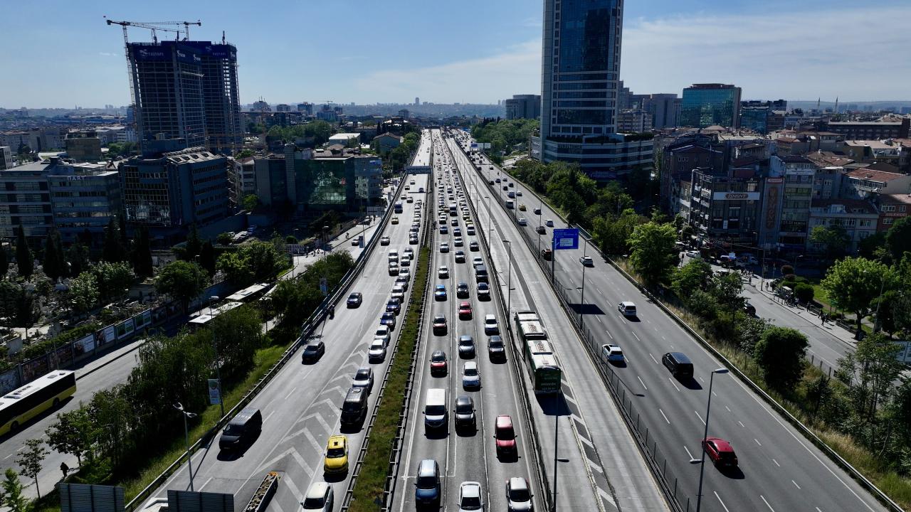 İstanbul'da bazı yollar trafiğe kapatılacak