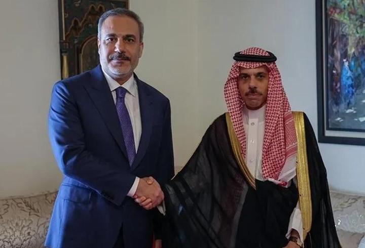 Ankara-Riyad hattında kritik temas! Bakan Fidan Suudi mevkidaşıyla görüştü
