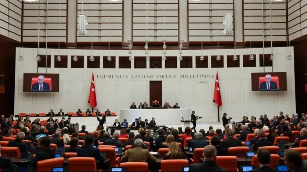 AK Parti'den muhalefete çerçeve yasa bilgilendirmesi