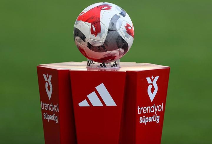 Süper Lig ve 1. Lig'in isim sponsorluğu anlaşması 2 yıl daha uzatıldı