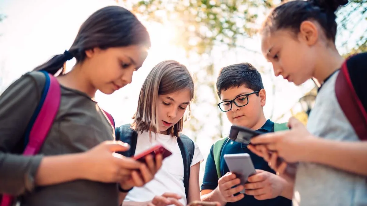 Prof. Dr. Ali Murat Kırık'tan dijital platformlardaki sınırsızlığa tepki: Kendi kurallarını kendileri belirliyorlar