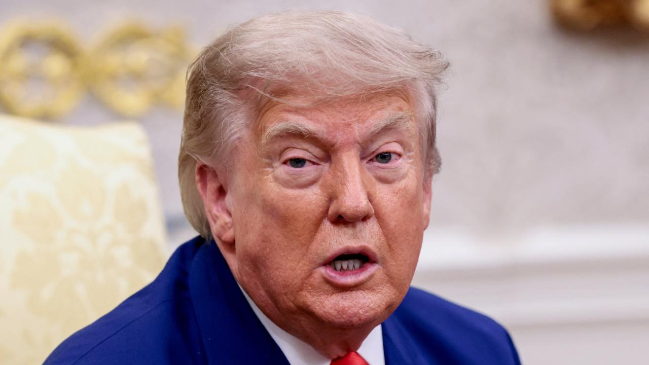 ABD Başkanı Trump'a Truth Social paylaşımlarına erişim hizmeti satışı nedeniyle dava açıldı