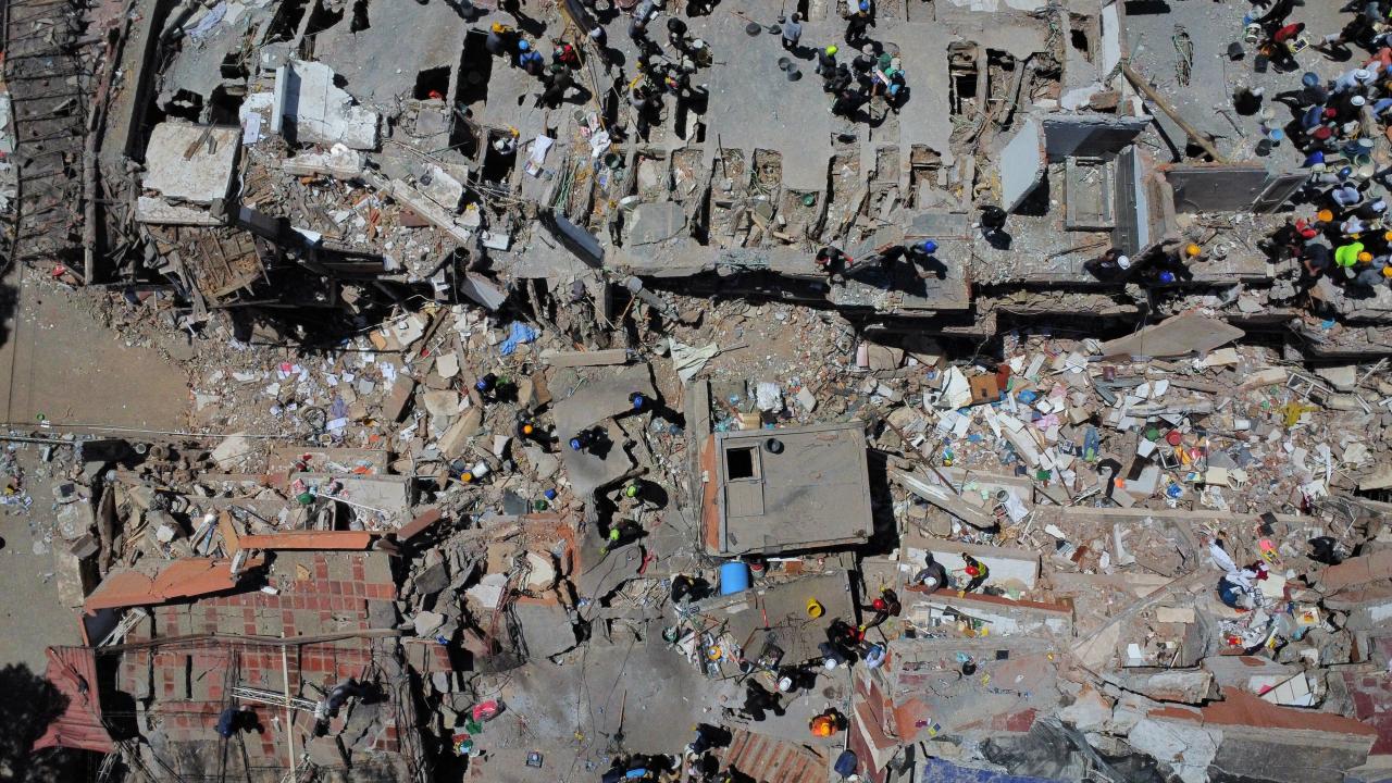 Kolombiya'da 7,4 büyüklüğündeki depremde ölenlerin sayısı 265'e çıktı