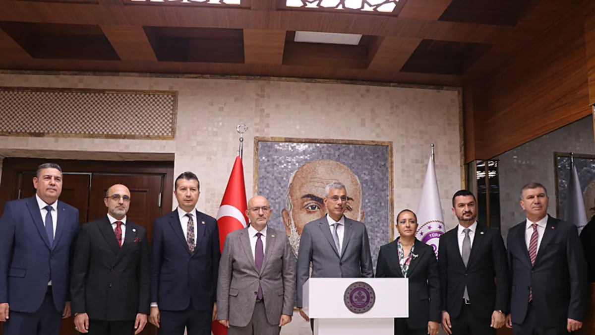 Sağlık Bakanı Memişoğlu müjdeyi verdi! Hastanelerde kreş ve anaokulu dönemi: '24 saat hizmet sunacak'