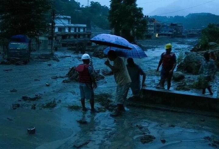Nepal’deki selde can kaybı 389’a yükseldi
