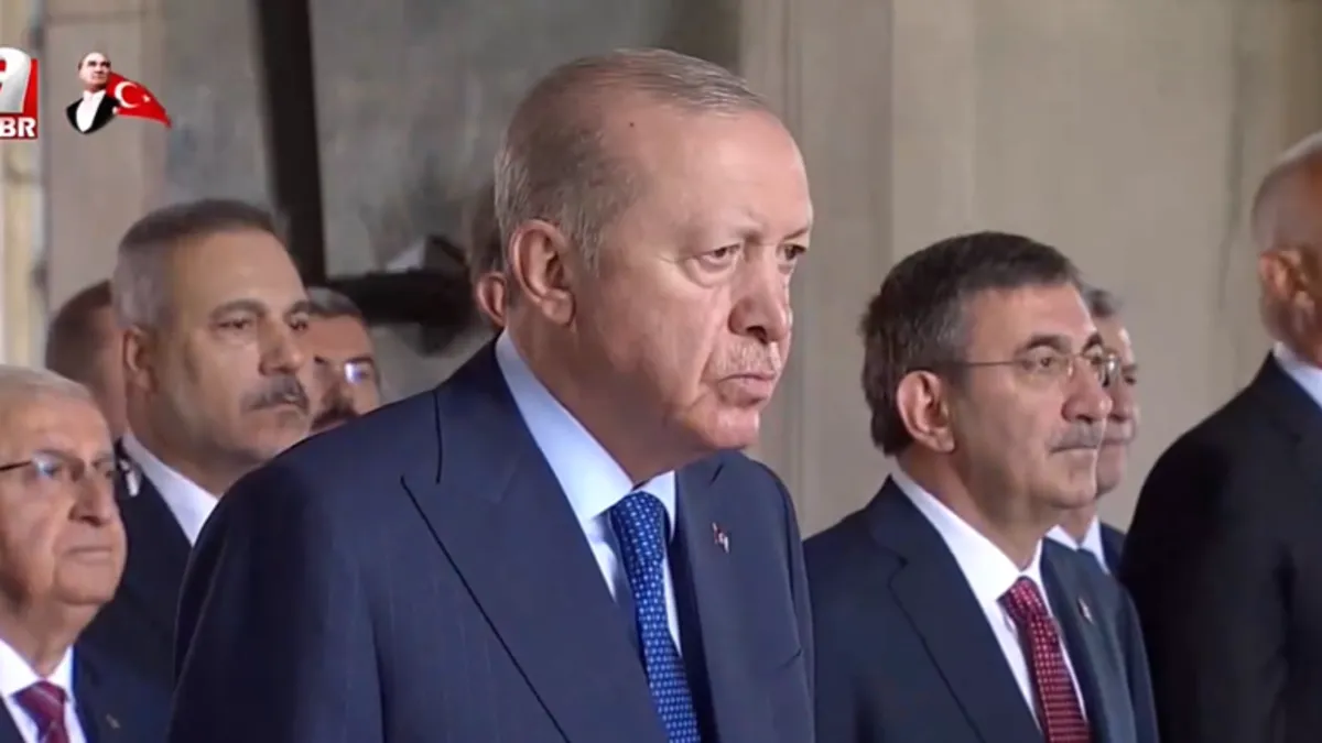 Son dakika | Başkan Erdoğan 30 Ağustos'ta Anıtkabir'i ziyaret etti: Türkiye'yi her alanda güçlendirmeye devam ediyoruz!