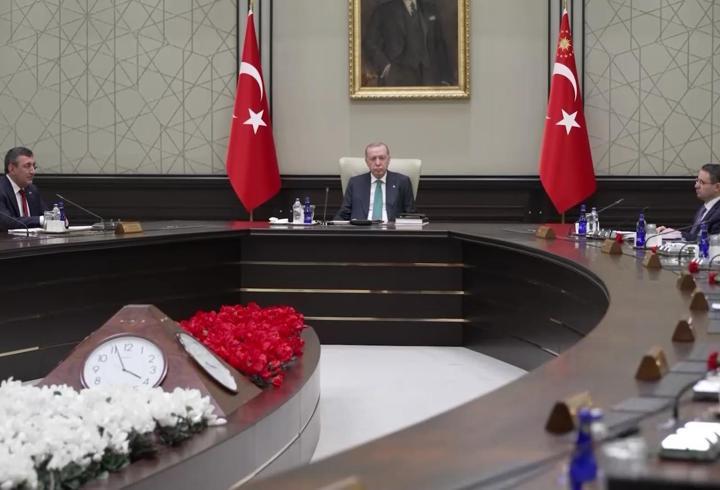 Kabine bugün toplanıyor: Gündeminde hangi konular var?