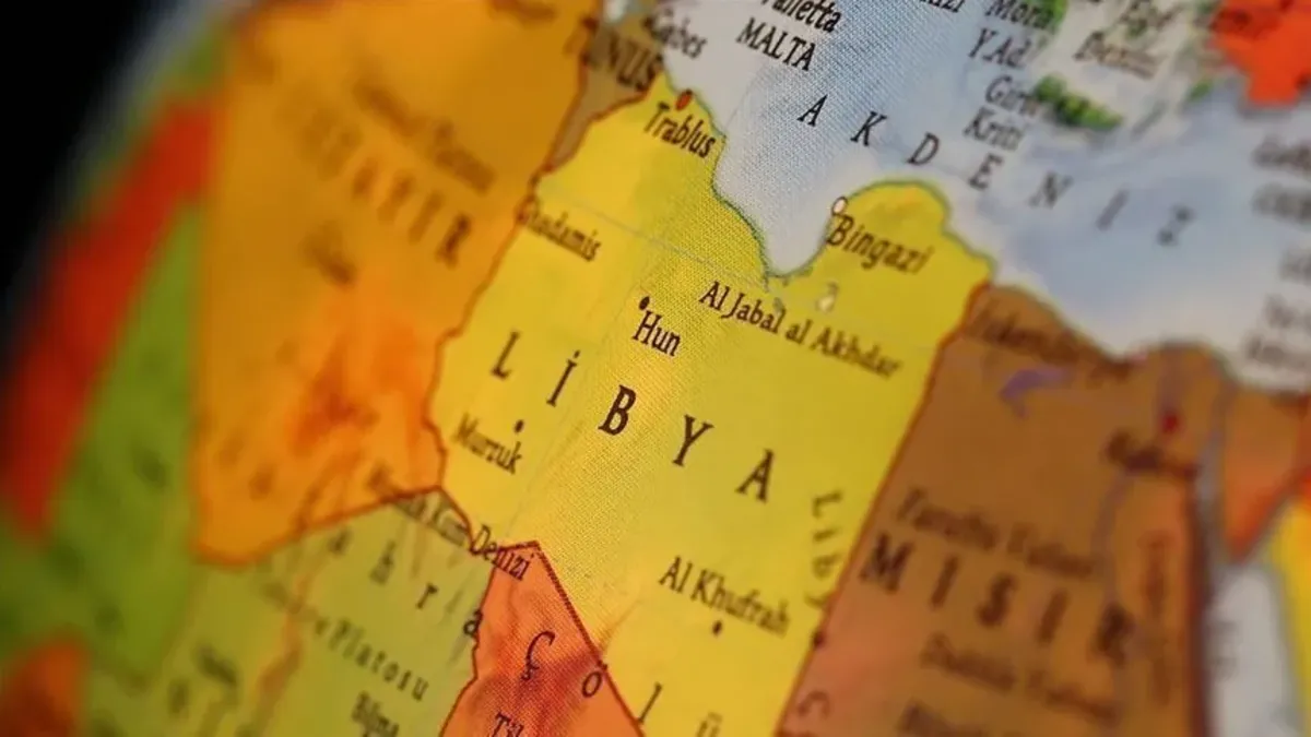 Libya’da korkutan uçak kazası: Pistten çıktı alev aldı!