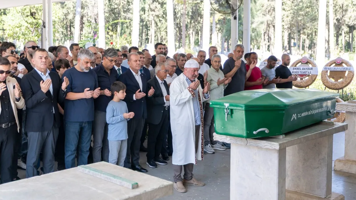 SABAH Gazetesi yazarı Yavuz Donat’ın acı günü: kardeşi Hacı Yalçın Donat son yolculuğuna uğurlandı