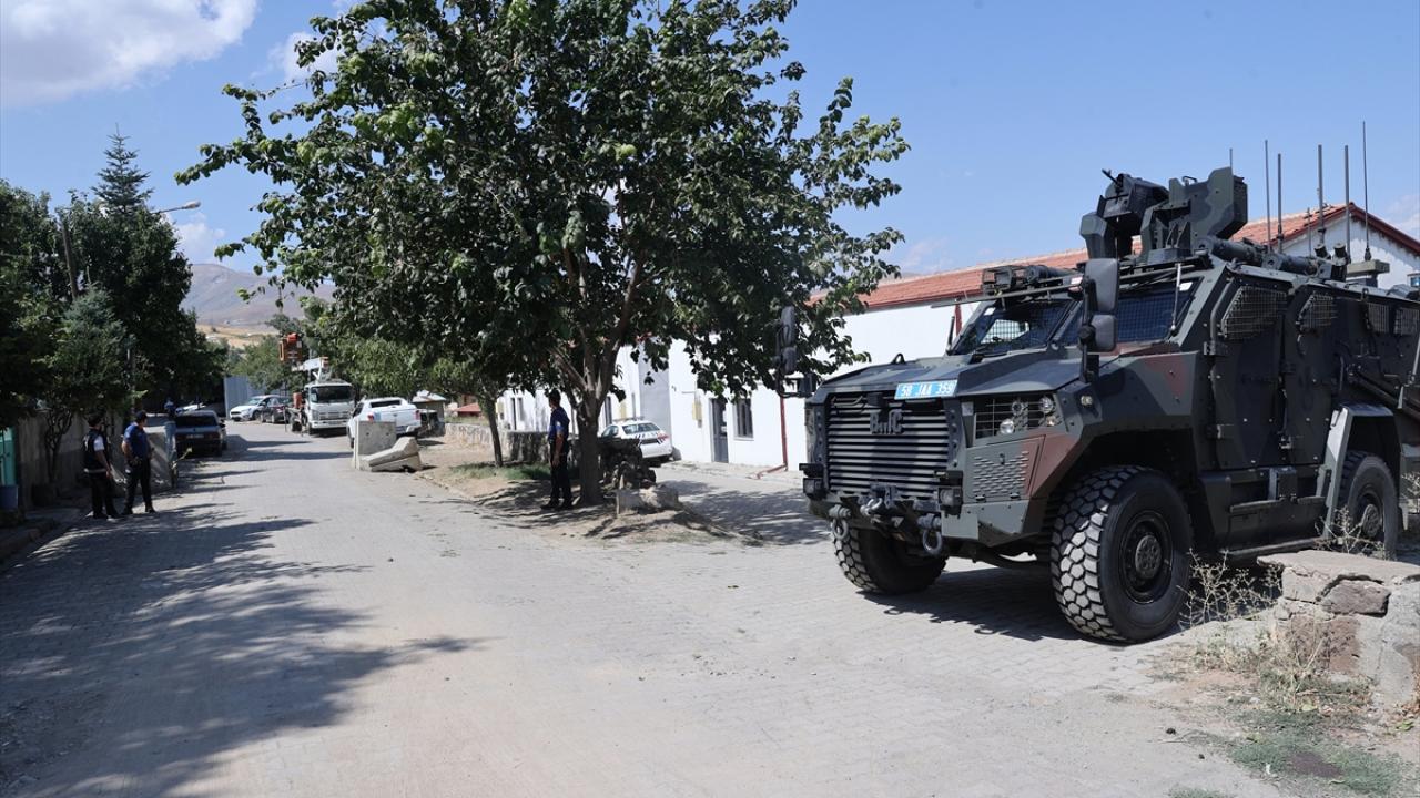Sivas'ta Büşra bebek için arama çalışmaları sürüyor