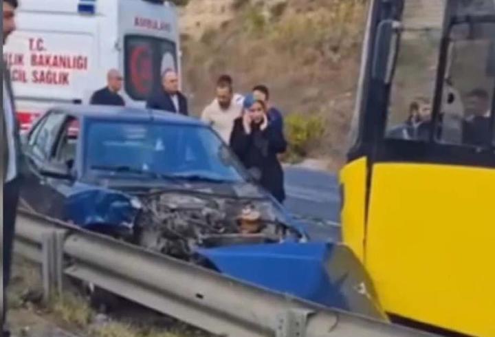 Başakşehir’de İETT otobüsü otomobille çarpıştı: 3 yaralı