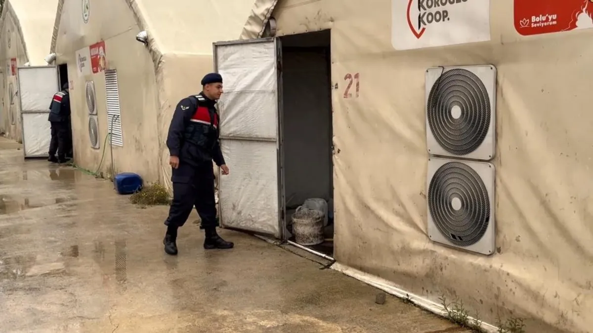 Bolu'daki zimmet operasyonunda yeni detaylar! 24 milyon liralık vurgun: İkinci el çadırları yeni gibi ihale etmişler